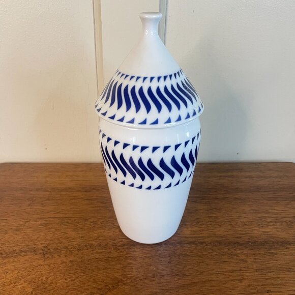 Vintage Sargadelos Porcelain Bombonera